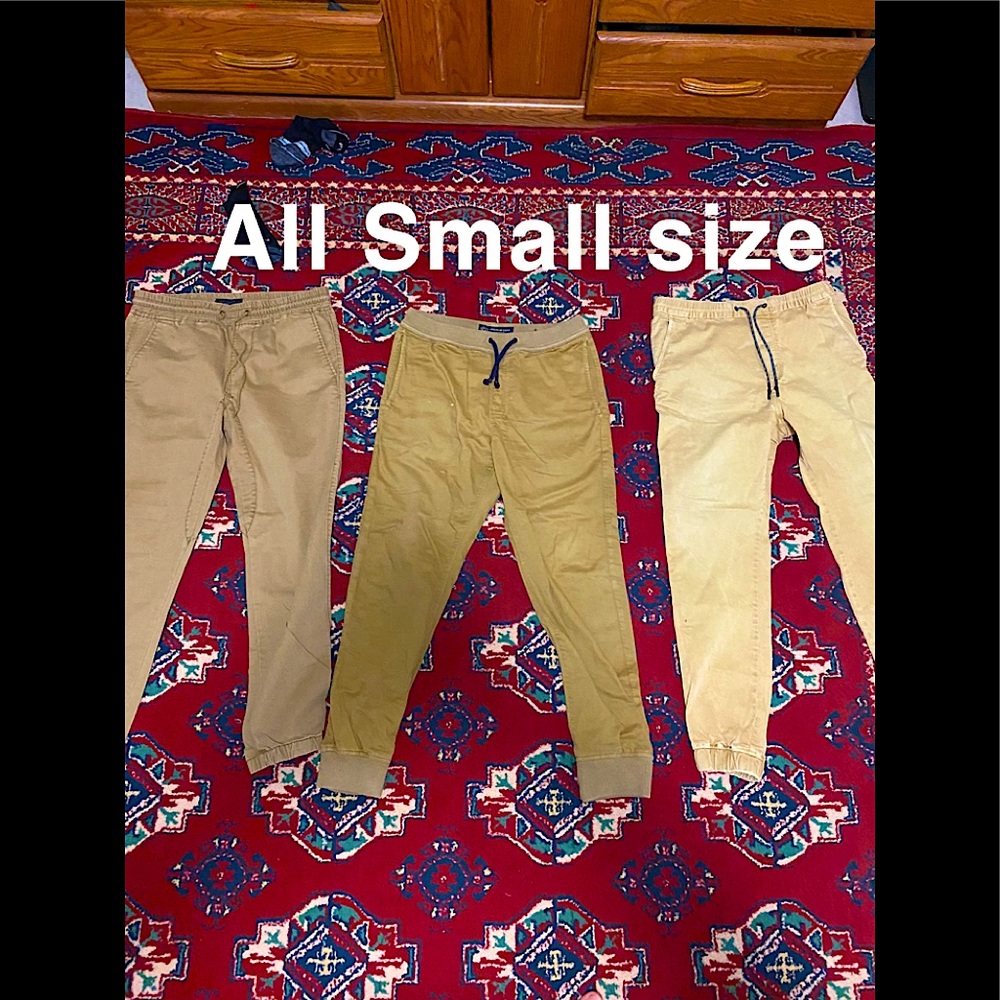 Small Hollister and American eagle joggers